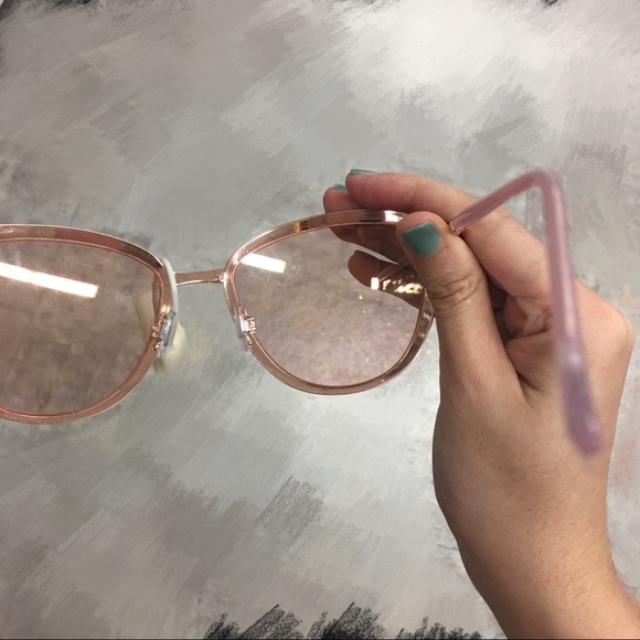 X SOLD X Bob Mackie pink cat eye sunglasses - Picture 3 of 4